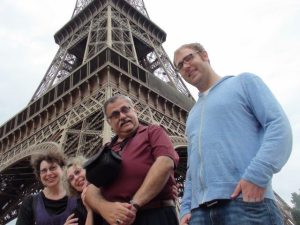 555720_398278140237361_1114861920_n