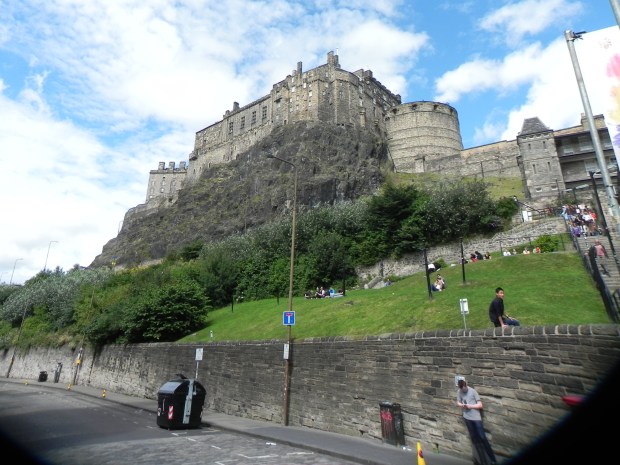 2790B33C-B078-4FBF-A242-2CB7ECE4D2E1 4